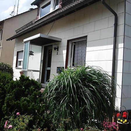 Ferienappartement Obrigheim Мосбах Екстериор снимка