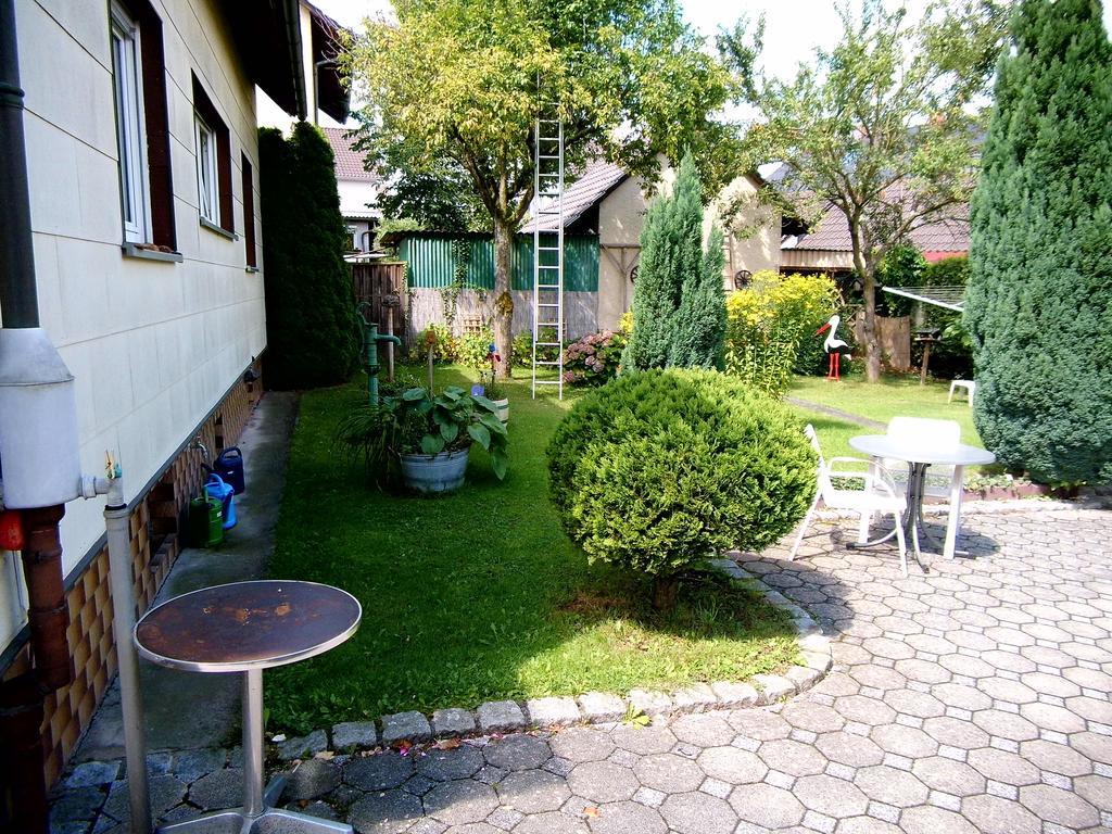 Ferienappartement Obrigheim Мосбах Стая снимка